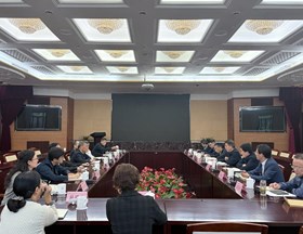 市农业农村委党组书记、主任冯志勇来院调研