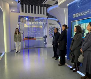 江苏省农科院党委委员、纪委书记王海艳一行来我院调研