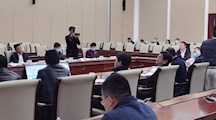 无锡市市长听取我院刘福兴研究员蠡湖深度治理与修复工作汇报