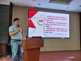 食用菌所在党史学习教育中开展书记讲党课活动
