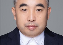 郑洪建　研究员